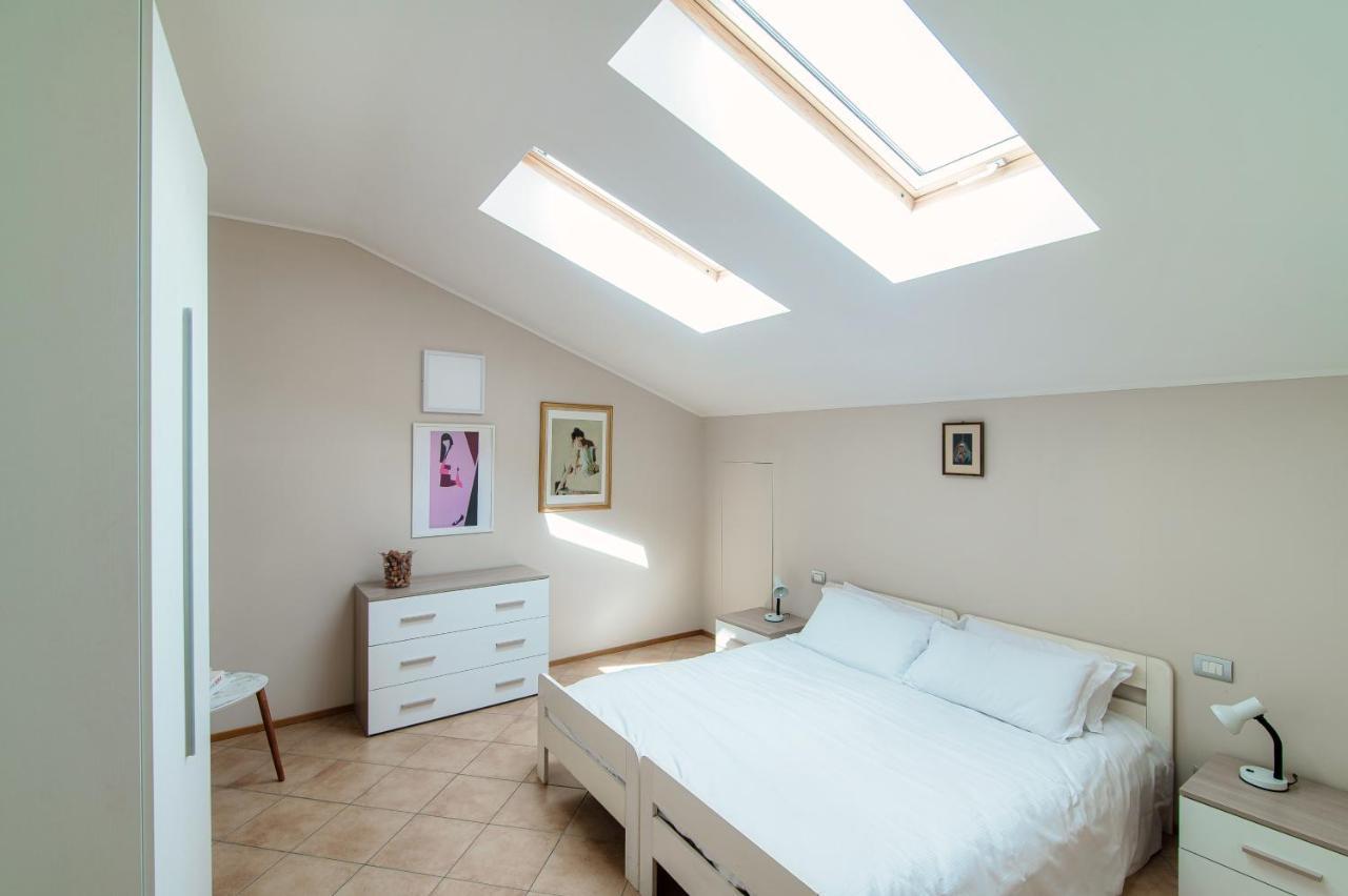 Grape Attic 72 - The House Of Travelers Apartment Como Exterior photo